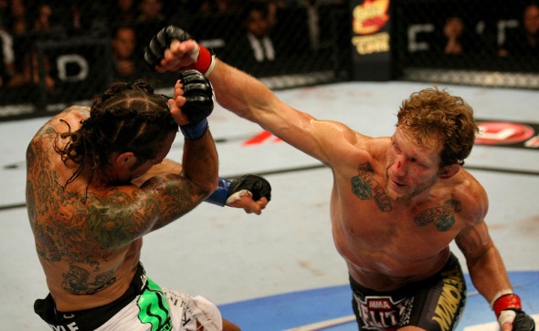 UFC on FX 4 Maynard punches Guida