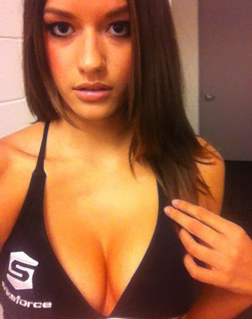 Strikeforce Ring Girl Vanessa Hanson 1